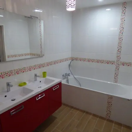 Renove Avec Jardin Clos, Proche Plages, Wifi, Parking Pour Voiture Electrique - Fr-1-426-164 Holiday home Le Bernard