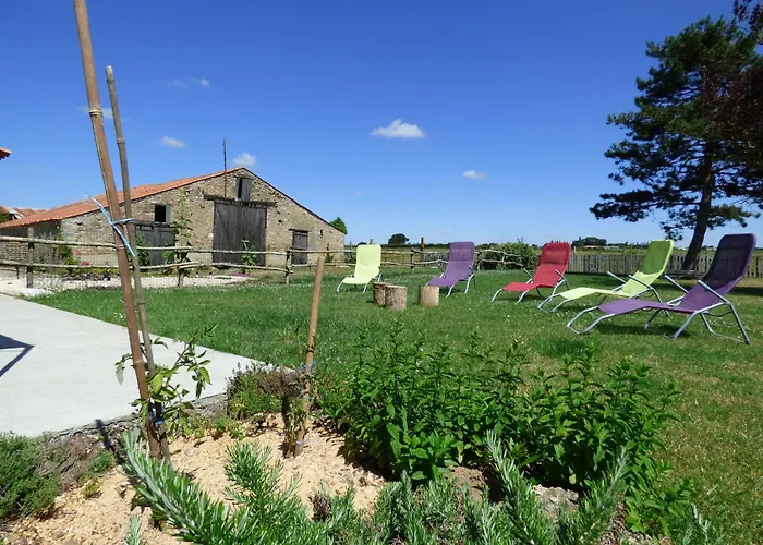 Renove Avec Jardin Clos, Proche Plages, Wifi, Parking Pour Voiture Electrique - Fr-1-426-164 Casa de Férias